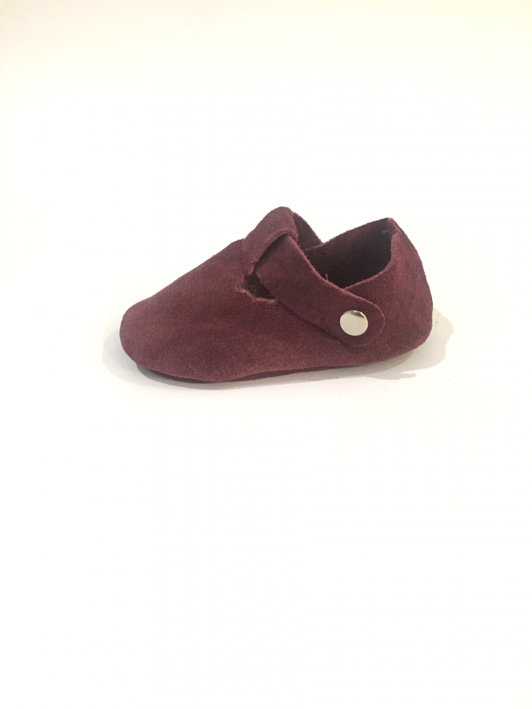 plum Leather baby t-bars for pre-walkers, walkers and toddlers made with style and comfort in mind. Shop our soft sole t-bar shoes, perfect for special occasions.